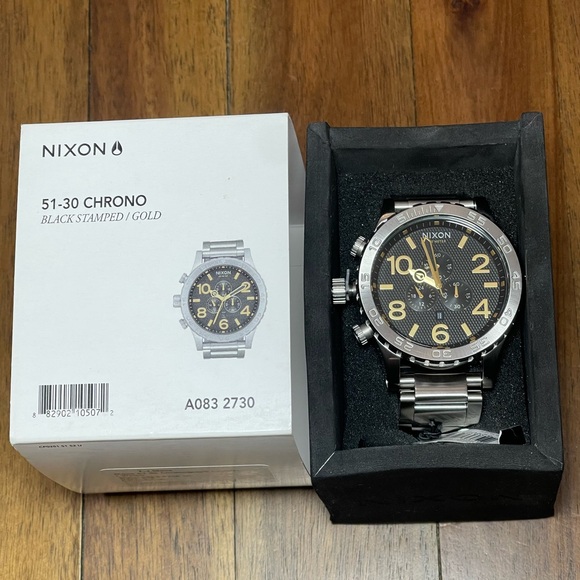 Nixon 51-30 Black and Silver Chronograph Watch - Picture 5 of 12